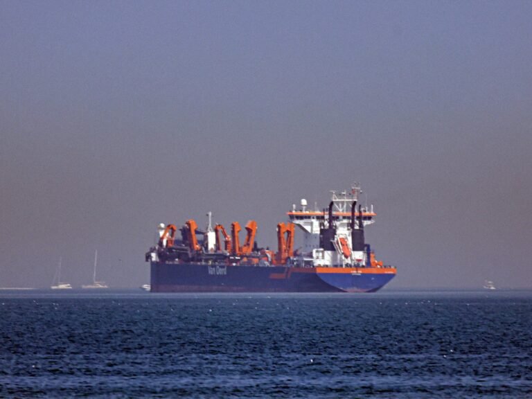Shutdown of Hormuz Strait raises fears of soaring oil prices | Oil and Gas News