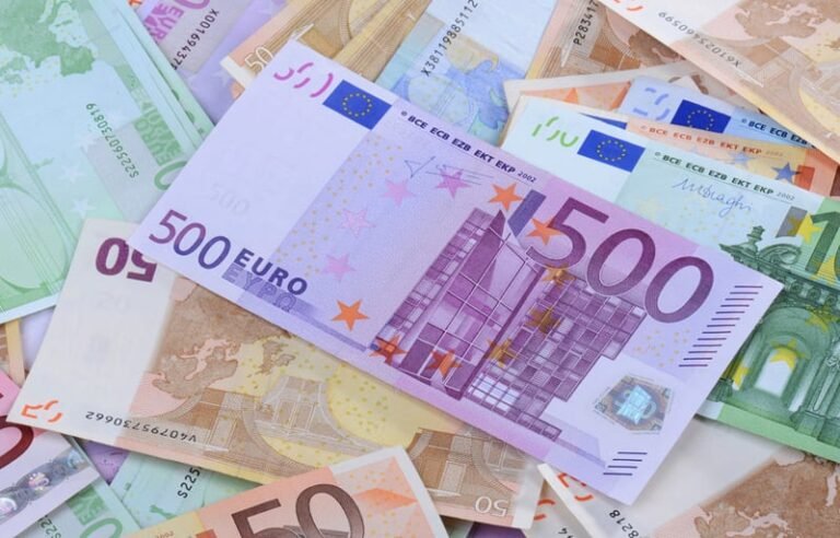 Dutch police collar teen over string of bank card frauds • The Register