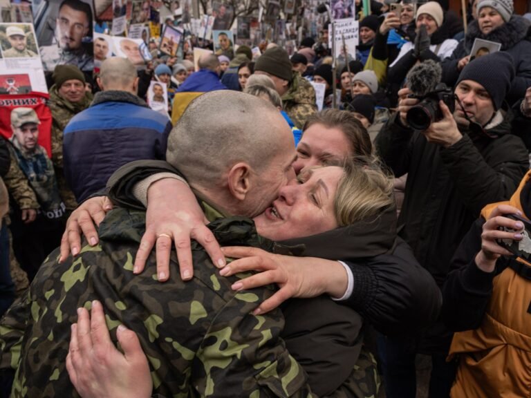 Ukraine, Russia free 200 POWs each in latest swap amid stalled peace talks | Russia-Ukraine war News