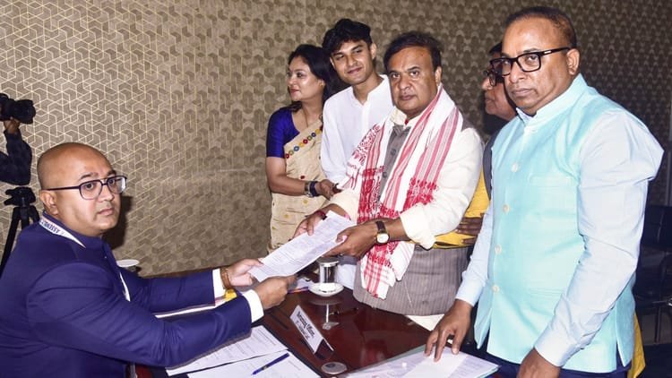 Assam Election: Himanta Biswa Sarma is in the fray for the seventh time from Jalukbari seat, filed nomination after the road show – Assam Assembly Elections Cm Himanta Nomination Bjp Roadshow In Guwahati Hindi News Updates