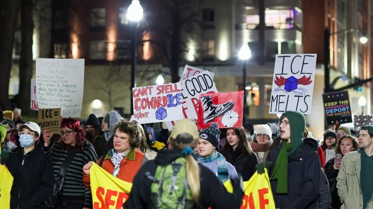 Pittsburgh business owners warn community about ICE on social media