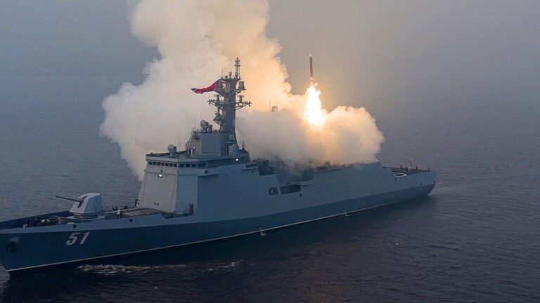 Video: North Korea conducts cruise missile test for destroyer | Military