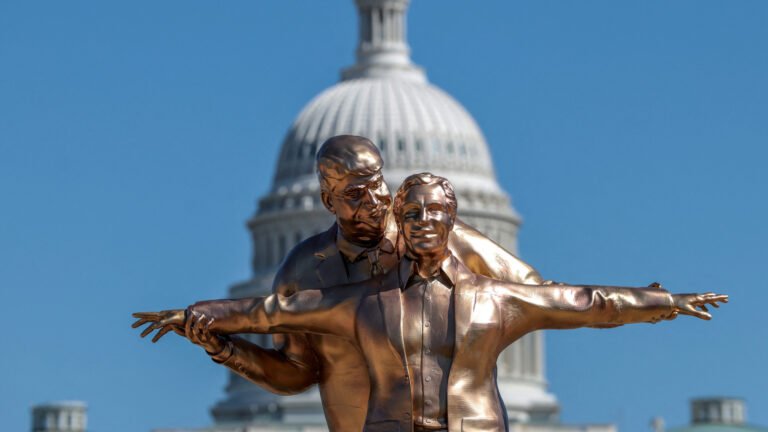 ‘Titanic’ Trump-Epstein statue appears in Washington DC | Newsfeed