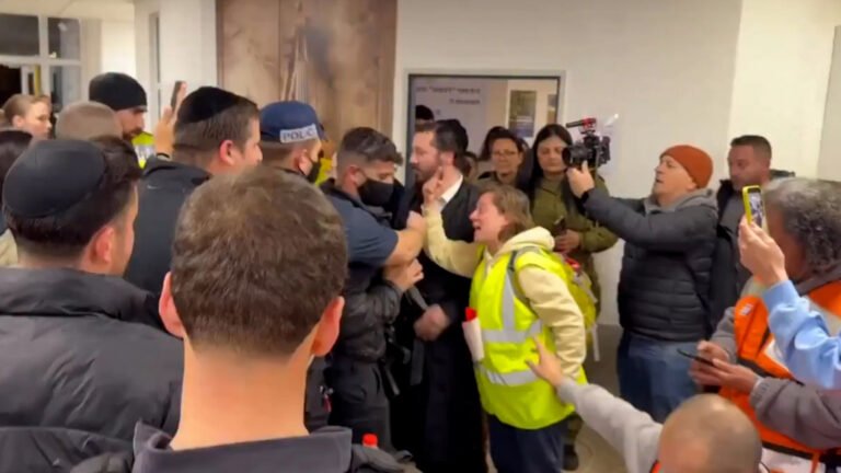 Woman confronts Ben-Gvir at site of Iranian missile strike | US-Israel war on Iran