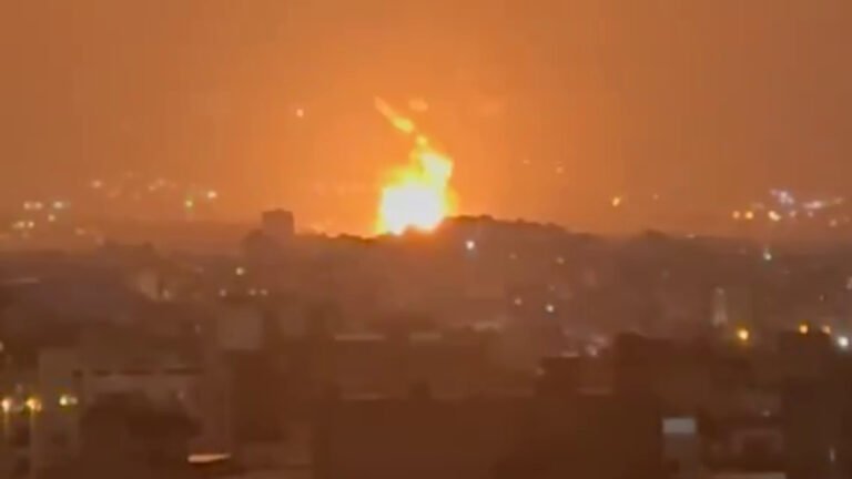 Intense bombing in Tehran, Isfahan