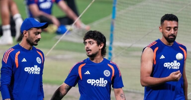 Team India players came on the field, preparing for the semi-final battle against England.