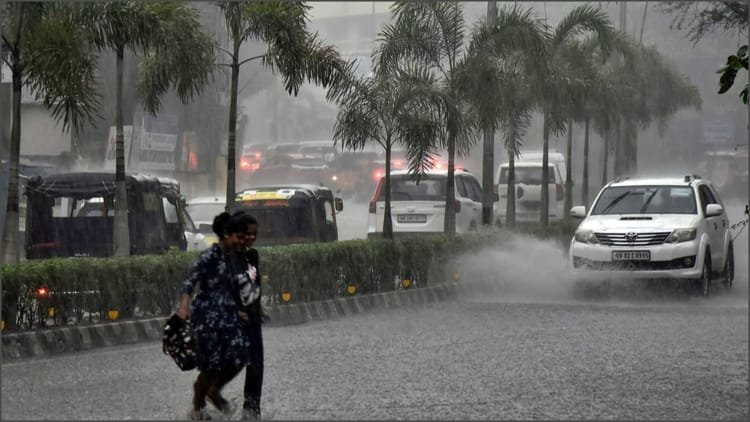 Weather changed across the country: Rain and snowfall in the north, mercury crossed 40 in Akola, Maharashtra; Impact of cyclonic circulation – Weather Update India: Rain, Snowfall In North, Heatwave Intensifies In Maharashtra As Akola Crosses 40°c