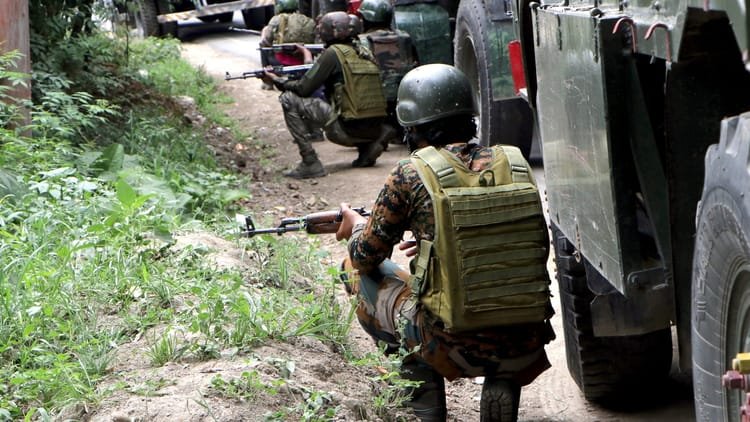 Pakistani Drone Over Loc: Pakistani drone hovers again in Poonch, Army opens fire – Pak Drone Enters Indian Side Along Loc In Jk’s Poonch, Army Opens Fire