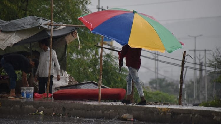 Weather changed across the country: Temperature dropped in many states due to storm and rain, alert issued due to thunderstorms and strong winds – India Weather Update: Storms, Rain, And Thunder Lead To Temperature Drop Across States
