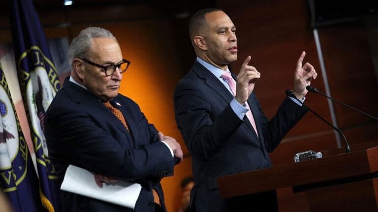 Democrats sink to new voter low, Republicans also underwater: poll