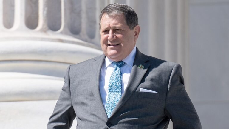 4 Dems vote against advancing American Women’s History Museum bill