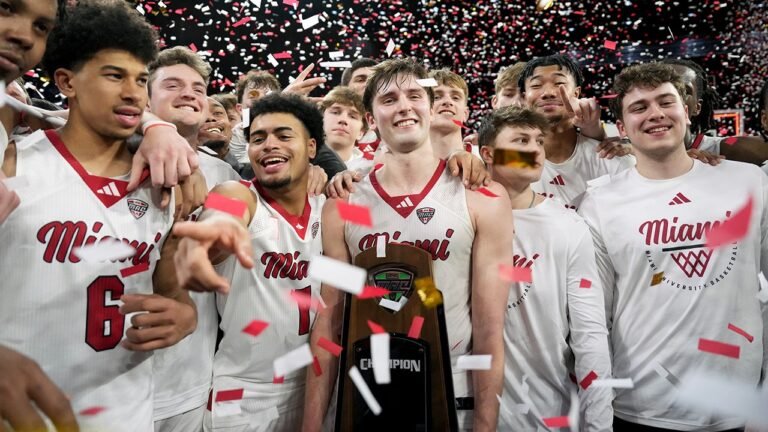Miami (Ohio) improves to 30-0, clinches share of MAC title