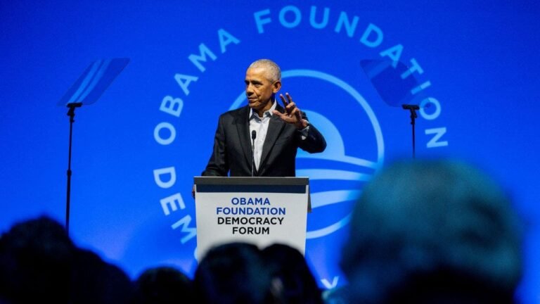 Obama Foundation seeks 100 unpaid volunteers for $850M center opening