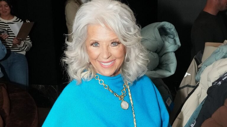 Paula Deen reflects on being held at gunpoint in 1987 days after robber found dead