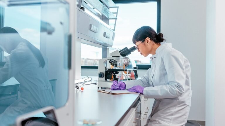 Ingestible capsules revolutionize gut health monitoring technology