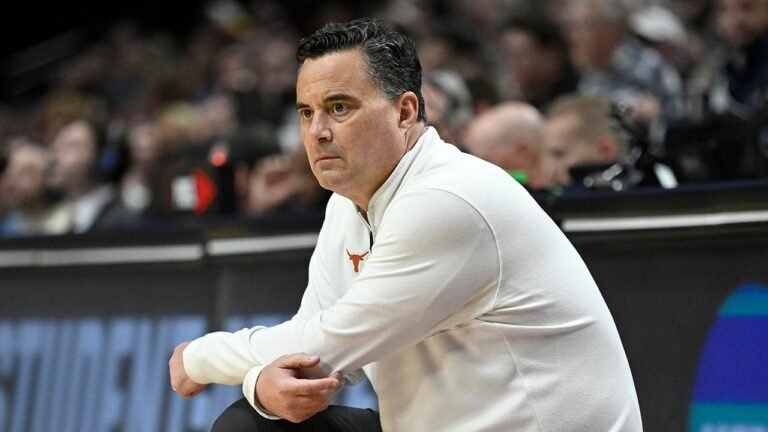 March Madness: Inside Sean Miller’s fiery halftime speech to Texas over Gonzaga