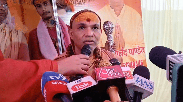 Lucknow: Shankaracharya will form Chaturangini Sena, will not shy away from taking up arms; Gavisthi Yatra will start from Gorakhpur – Shankaracharya Avimukteshwarananda Will Form A Chaturangini Sena