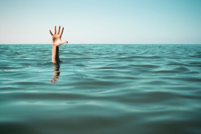 HR urged to help • The Register