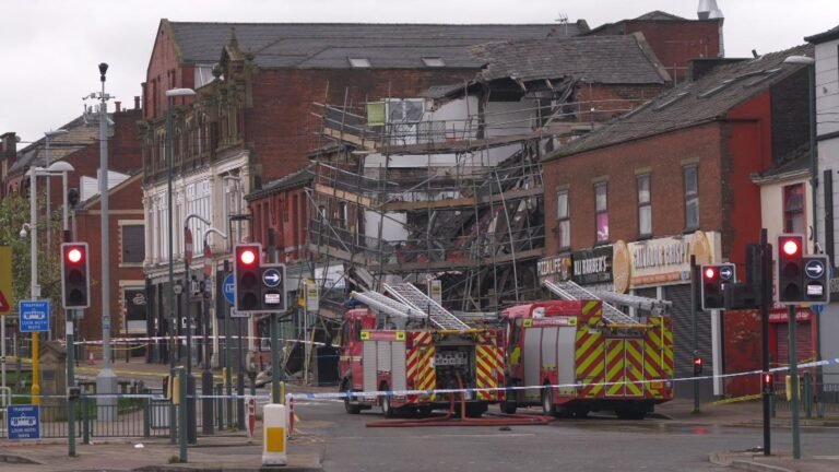 Five people escape and two injured after building collapses in Oldham | UK News
