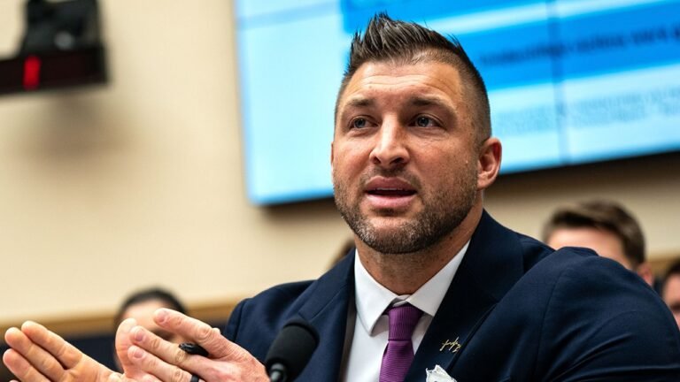 Tebow urges Congress to fight child trafficking, abuse in emotional plea