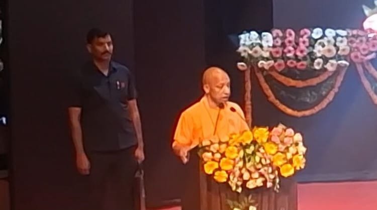 Nine years of Yogi government: CM said – Before 2017, half the population was forced to migrate, we solved the identity crisis – Up: Cm Yogi Adityanath Launched Book On Nine Years Of Bjp Government In Uttar Pradesh.