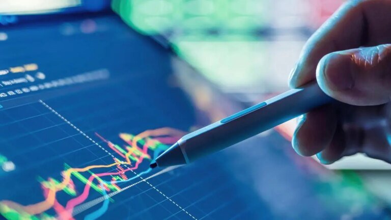 Stock Market Live April 8: Stock to buy today: Welspun Corp (₹878.85)