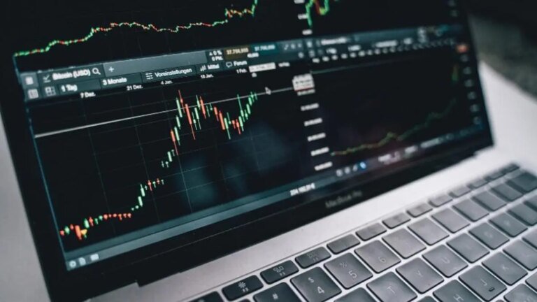 BofA sees upside in bank stocks, cautious on IT sector outlook