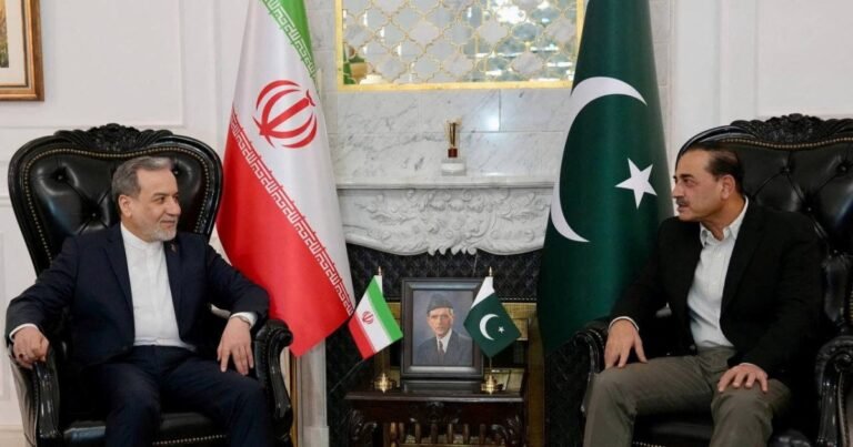 Iran offers Hormuz deal without nuclear talks, as it seeks broader buy-in | US-Israel war on Iran News