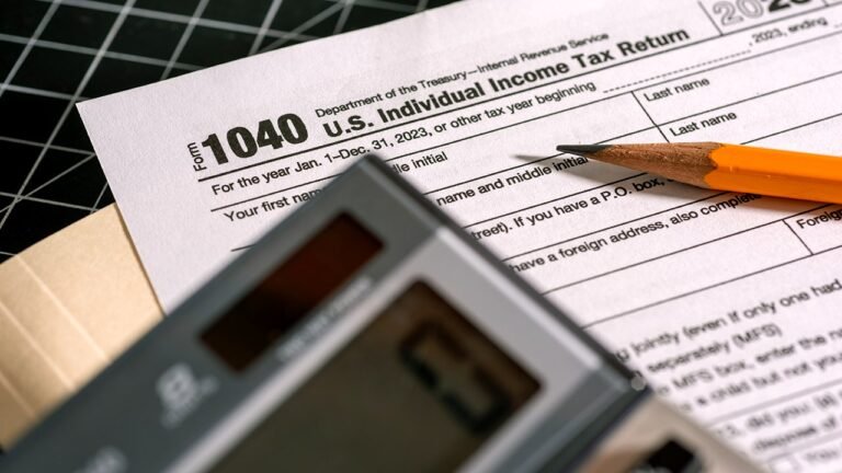 Common tax mistakes that cost taxpayers more money during filing season