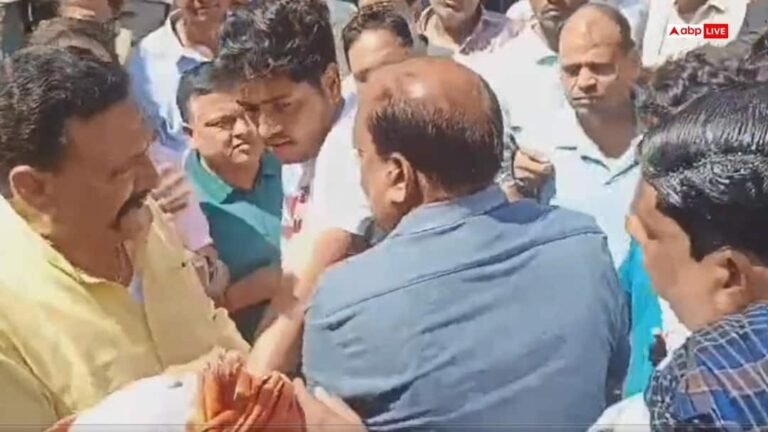 Udham Singh Nagar: Two MLAs clash over the statue! Congress-BJP face to face in Jaspur, scuffle