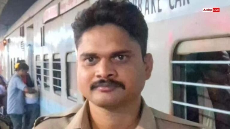 Gonda News: GRP jawans were chasing the accused who escaped from custody, both his legs were cut off after being hit by a train.