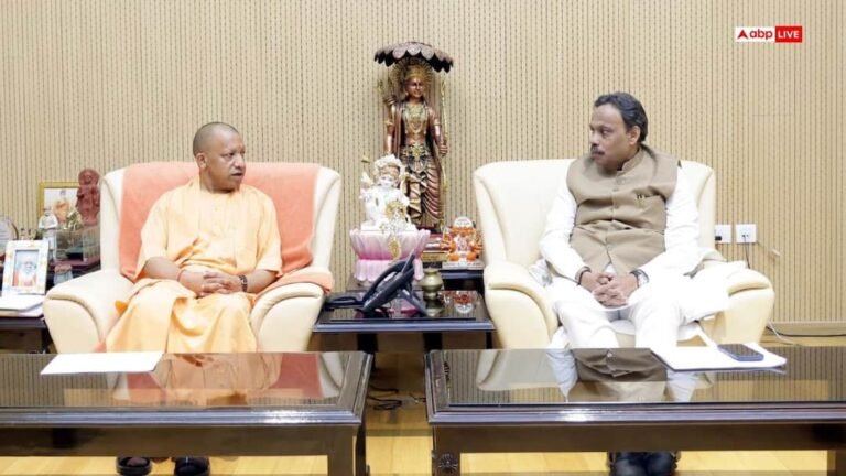 Hints of cabinet expansion in UP; Vinod Tawde met CM Yogi, brainstorming on organization also