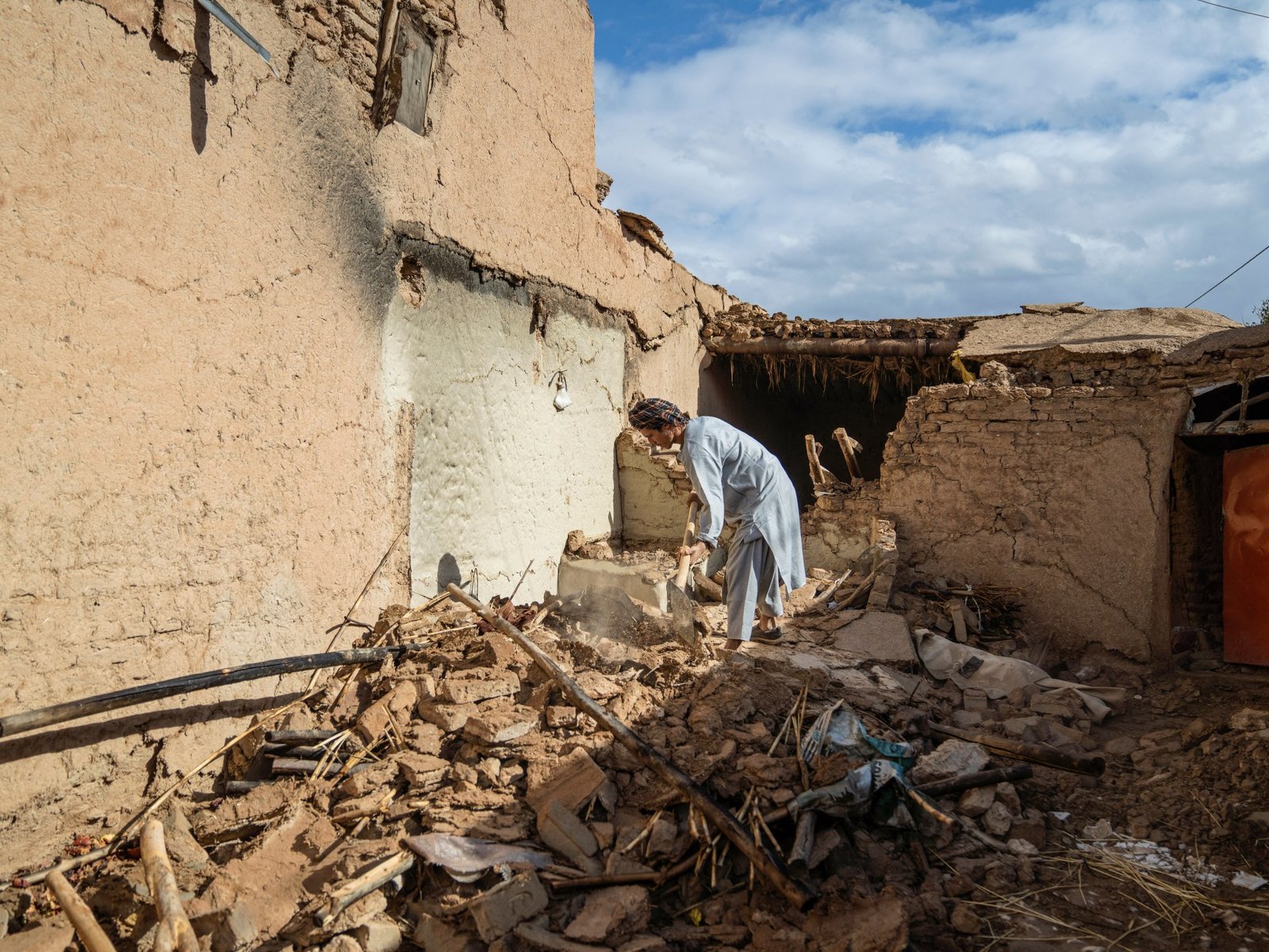 AFP__20251105__83369JL__v1__HighRes__AfghanistanEarthquake-1775284922.jpg