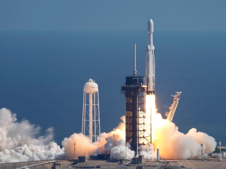 SpaceX files to go public, paving way to make Elon Musk first trillionaire | Business and Economy News