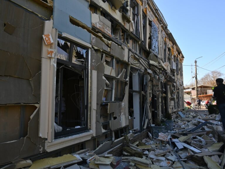 At least three killed, more than 10 injured in Russian attacks on Ukraine | Drone Strikes News