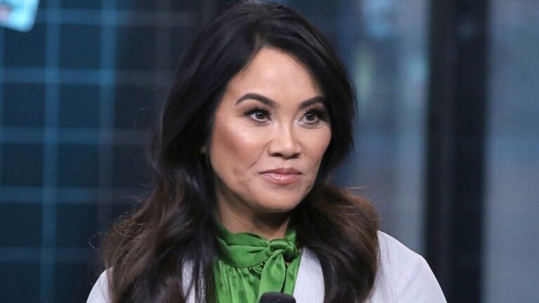 ‘Dr Pimple Popper’ star had stroke on set, mistook it for hot flash