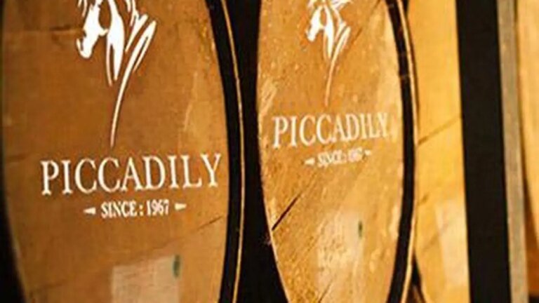 Indri wins Whiskey’s World Award, Piccadily shares up 1.5%