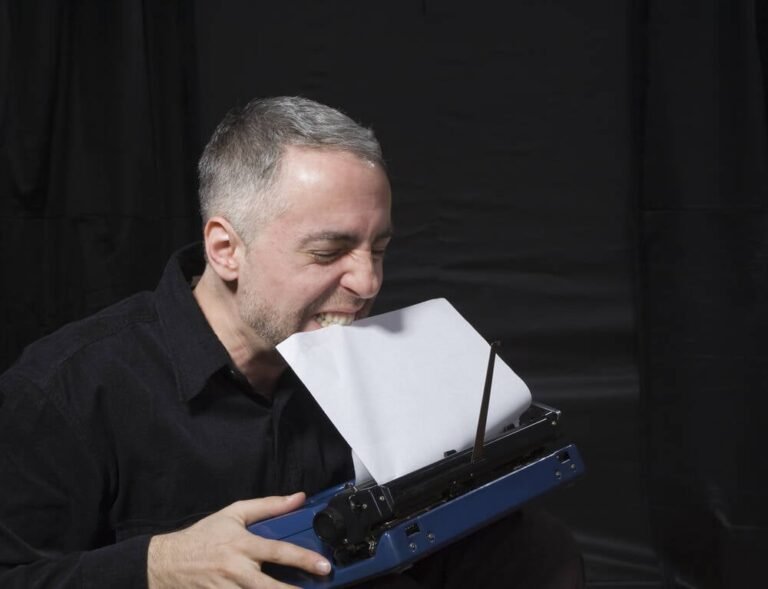 Databricks fails to shake authors’ copyright claim • The Register