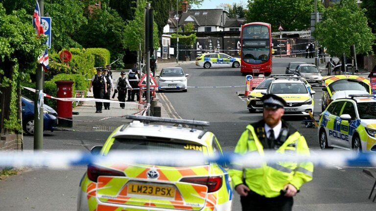 London stabbing suspect arrested as counterterrorism probe begins