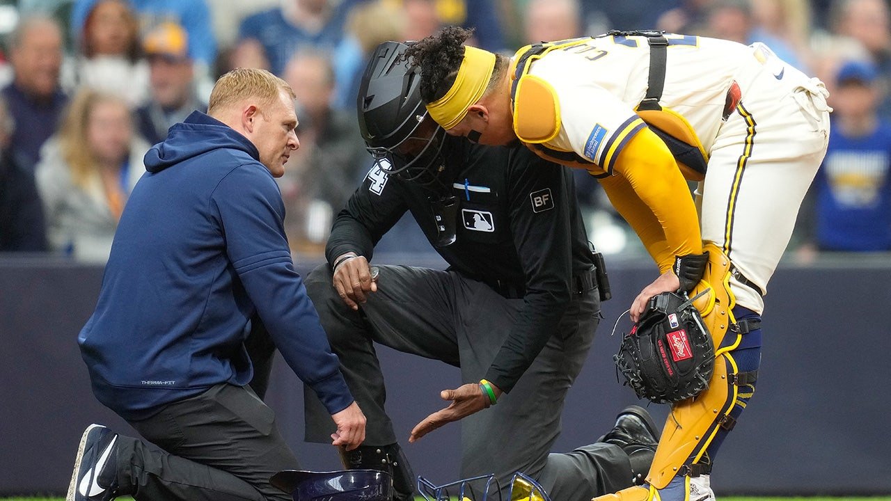cb-bucknor-injured-4126.jpg