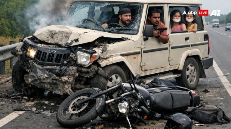 The car of the accused who was going to return the kidnapped children met with an accident, 5 including kidnappers died, children injured