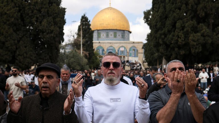 Muslims hold first Friday prayers at Al-Aqsa Mosque after reopening | Israel-Palestine conflict