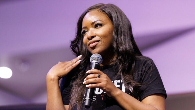 Rep. Crockett endorses Colin Allred in Texas Democratic primary runoff