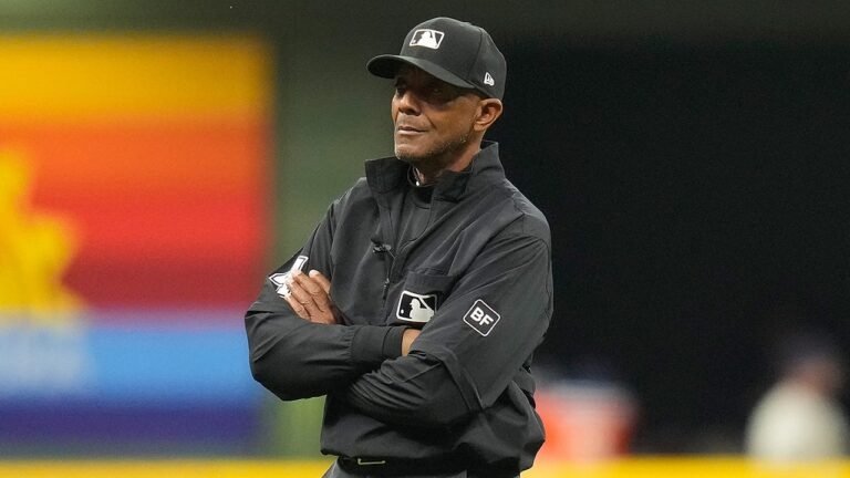 MLB umpire CB Bucknor ridiculed for bad call