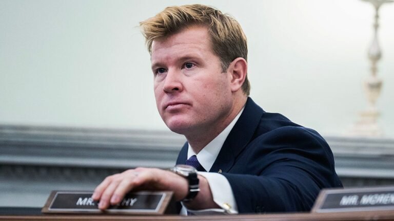 Sen. Tim Sheehy makes emergency landing in Montana after engine failure