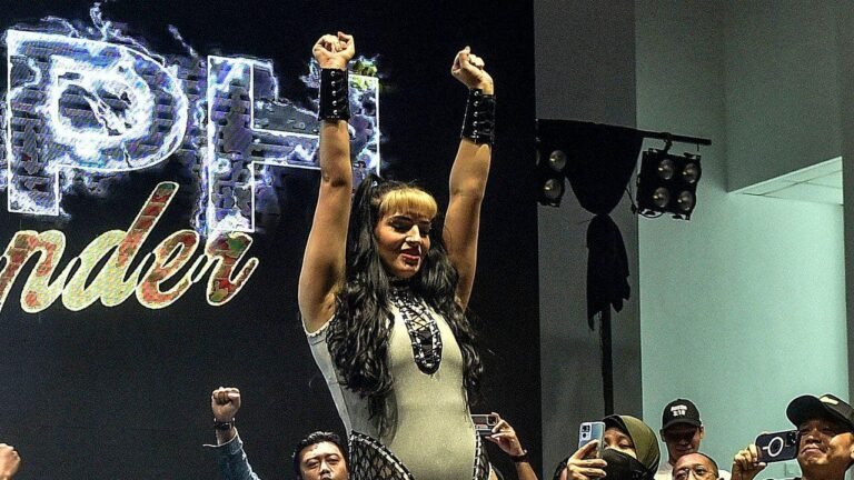 Pro wrestling star Steph De Lander’s advice for wrestlers released from WWE