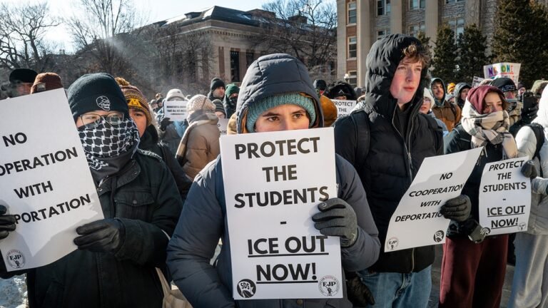 AAUP toolkit urges students to ‘create a crisis’ over ICE contracts