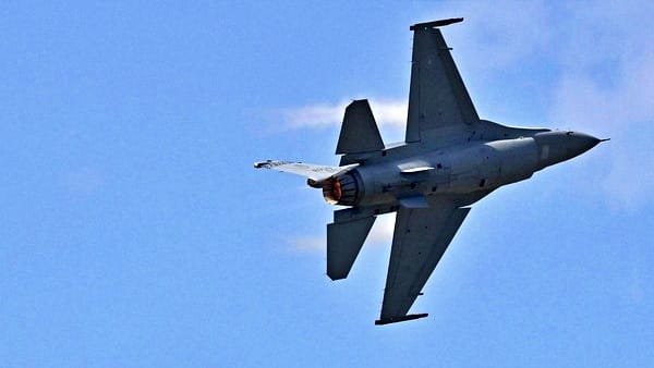 Tension deepens in West Asia: Search continues for missing crew member of crashed military plane, race between Us and Iran – Us-iran War: Us, Iran Race To Find Missing Crew Member From Downed Military Plane