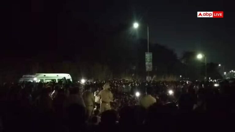 In Pune, a 65-year-old man raped and murdered a 4-year-old girl, people came to the streets in protest.