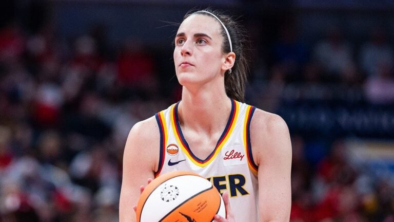 Caitlin Clark cleared to play in Fever preseason finale after injury scare